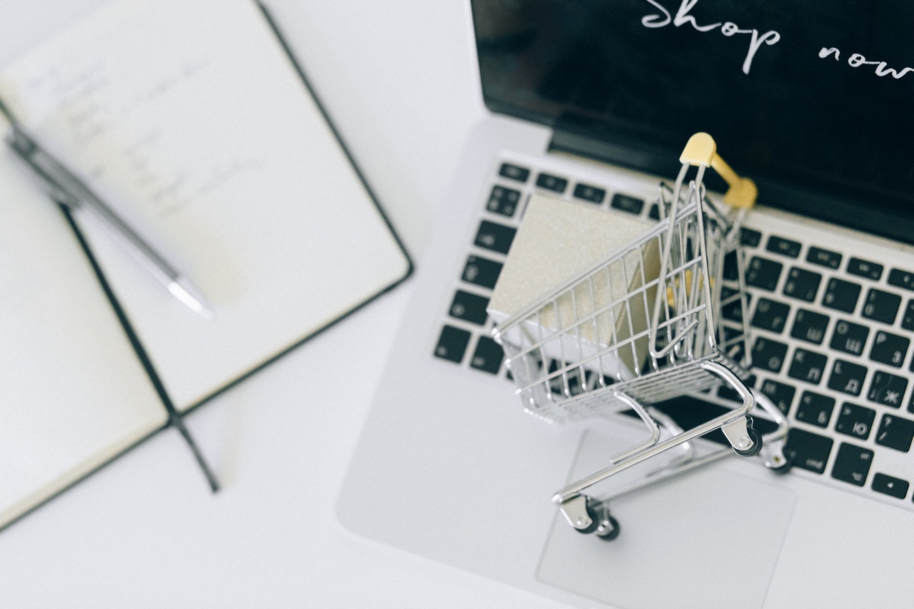 Jak będzie wyglądać przyszłość sprzedaży internetowej? Trendy e-commerce 2022